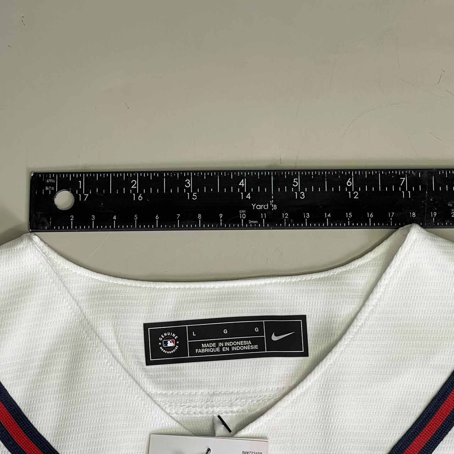 NIKE Atlanta Braves Jersey, #28 Matt Olson, Genuine MLB Merchandise L White w/ Red T770-AWWH-AW7-0Z0